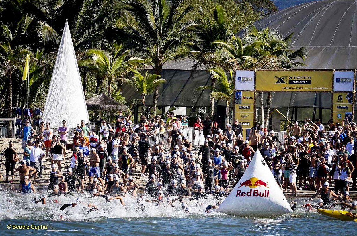 Xterra. Triatlon. Competição. Natação. Corrida. Ciclismo.