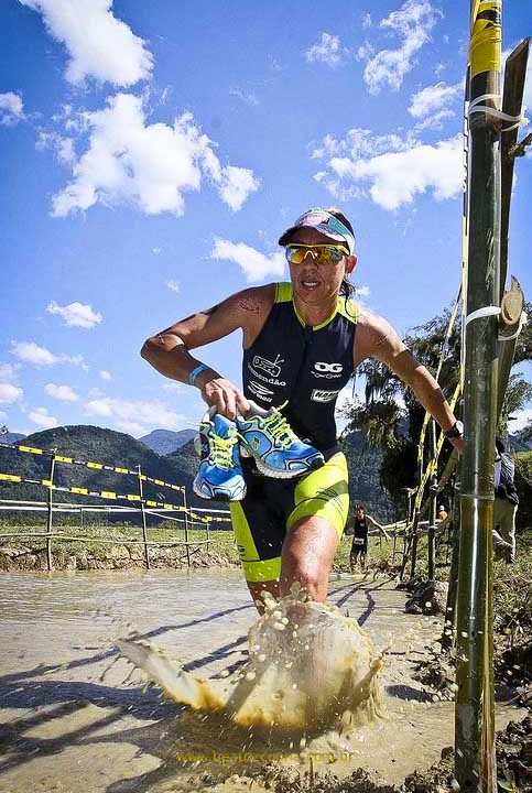 Xterra. Triatlon. Competição. Natação. Corrida. Ciclismo.