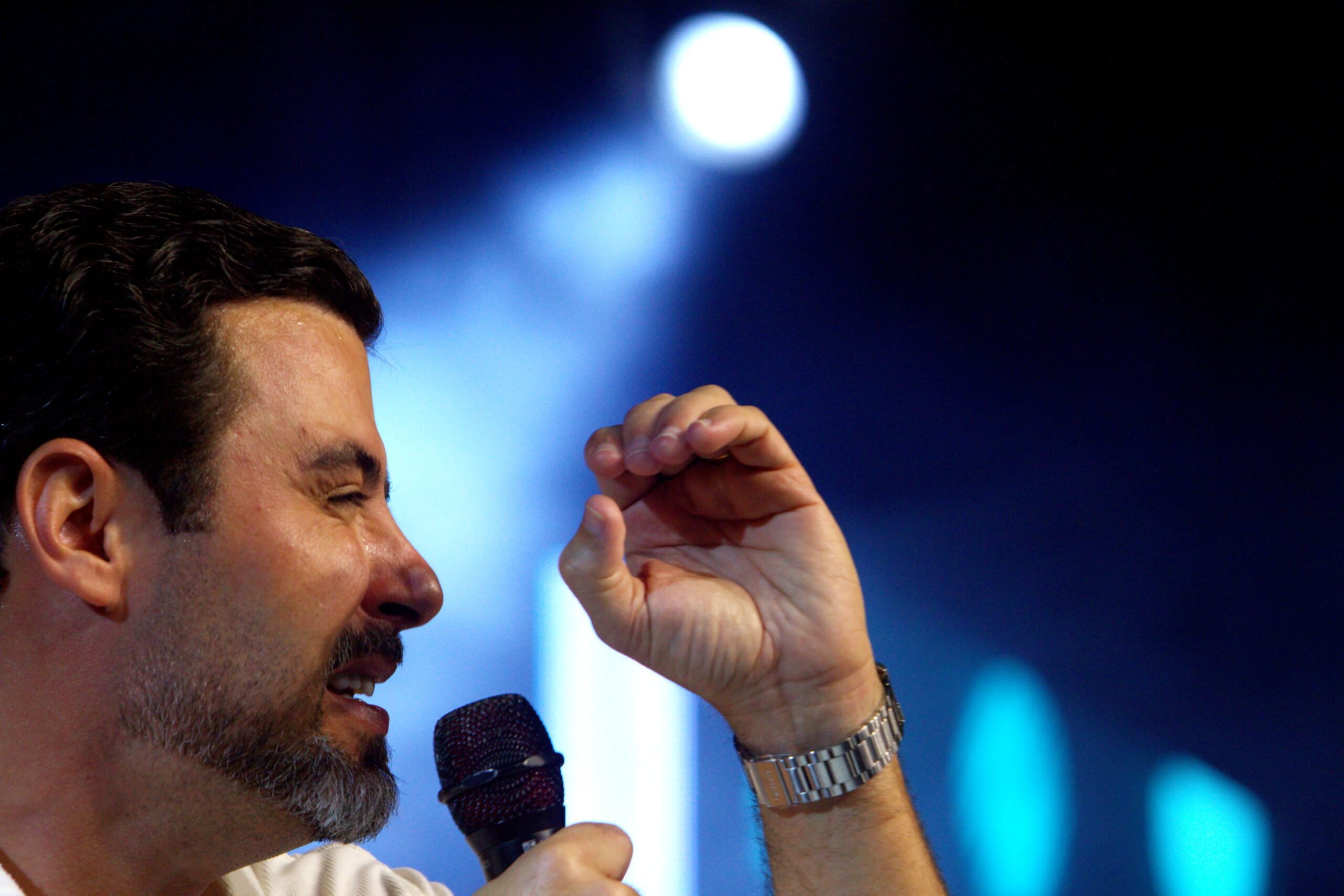 Novos Começos. Evangelho. Igreja. Fé. Cristo. Deus. Culto. Encontro. Presença. Espírito Santo. Transformação. Cabo Frio. Pastor Alex Souza.