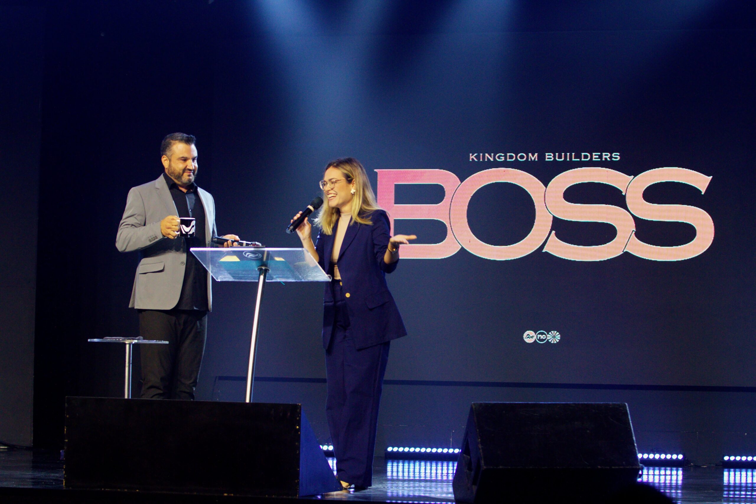 Novos Começos. Evangelho. Igreja. Fé. Cristo. Deus. Culto. Encontro. Presença. Espírito Santo. Transformação. Cabo Frio. Pastor Alex Souza. BOSS. Ministério Boss. Empreendedores. Empresários. Negócios. Cássio Cechiari