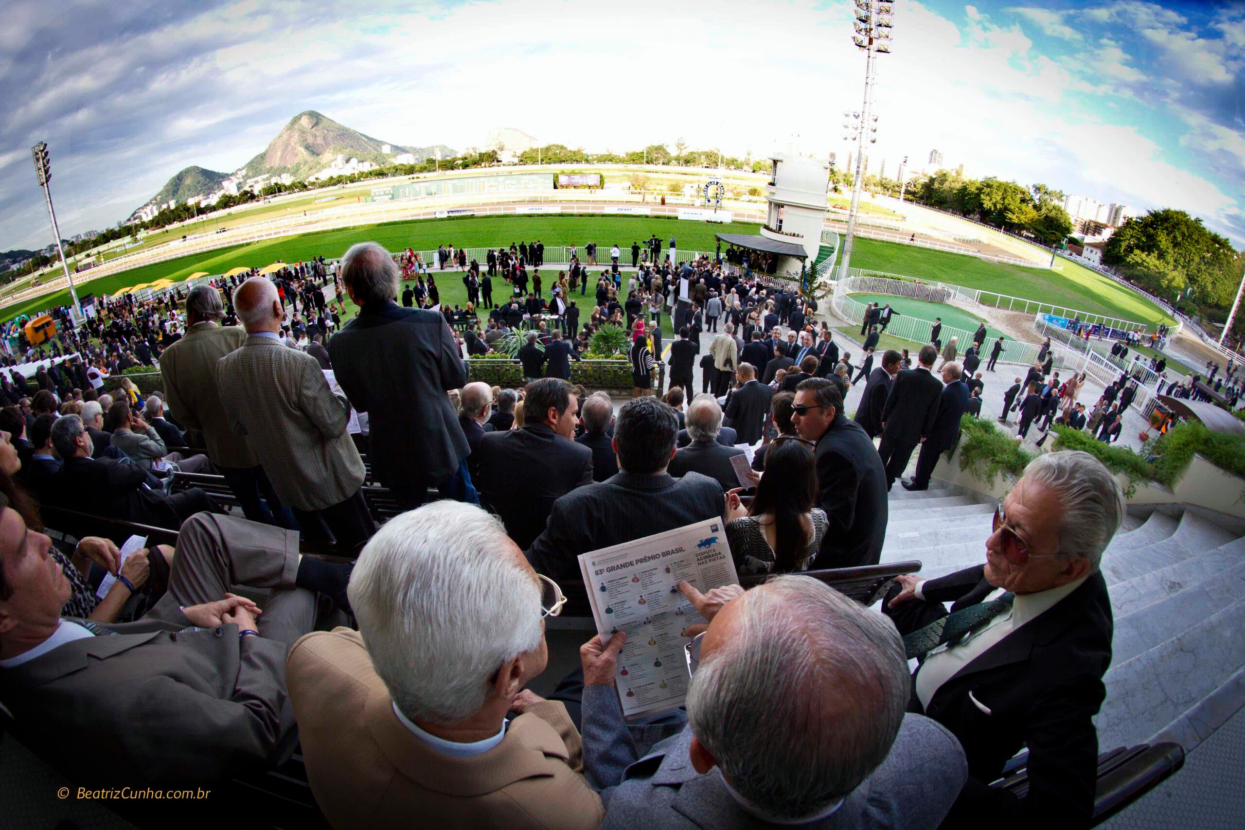 Hipismo. Esporte. Competição. Cavalo. Horse. Competition. Sport. Jockey. Corrida de cavalo.