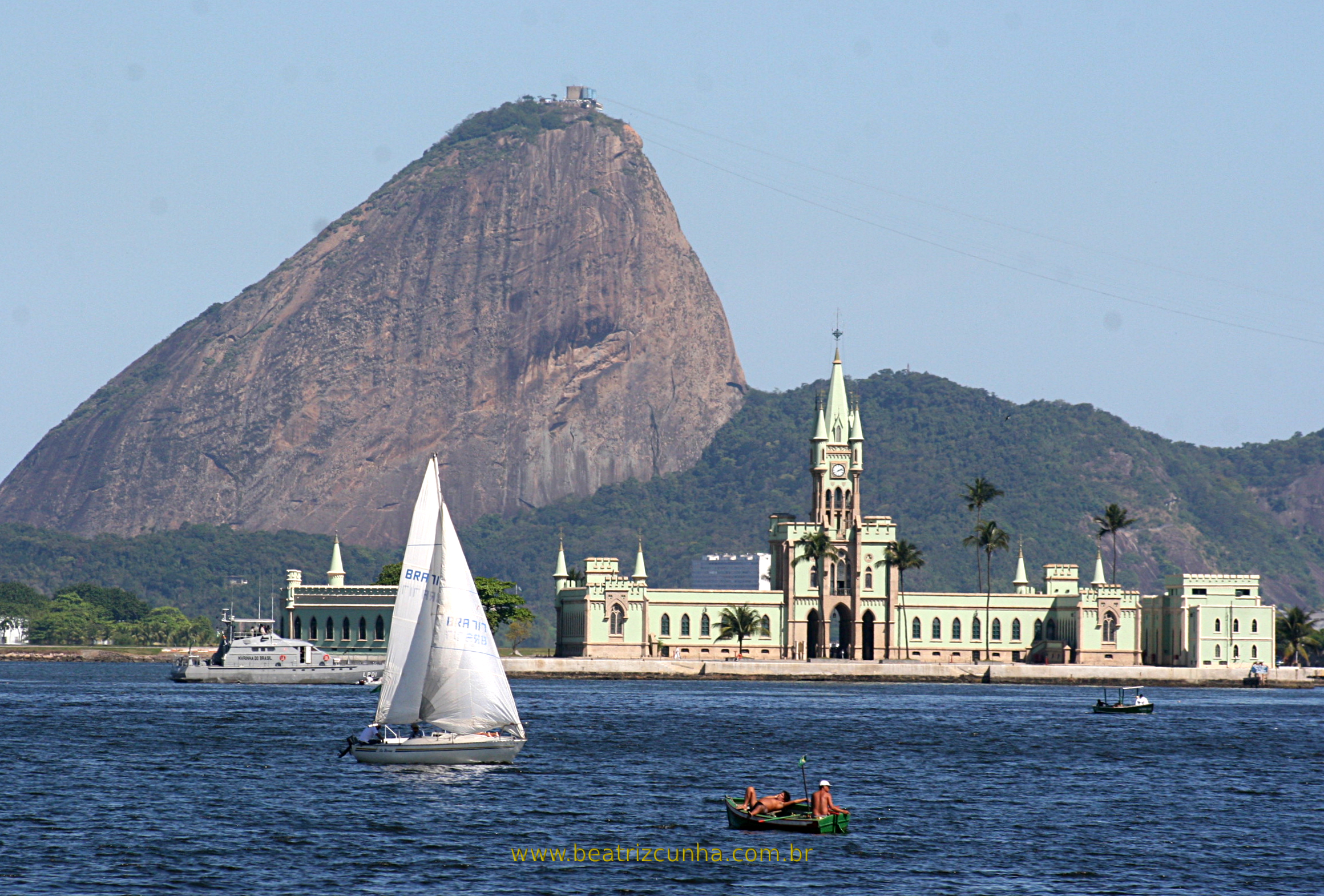 Baía de Guanabara. Rio de Janeiro. Vela. Competição de Vela. Esporte. Barco. Veleiro.