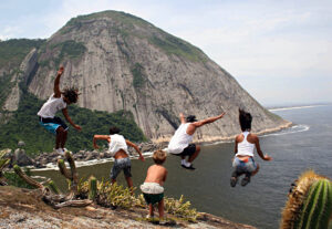 Surf. Montanha. Itacoatiara. Esporte. Aventura