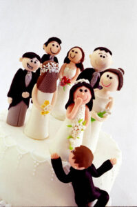 Casamento. Bonequinhos de bolo. Bolo. Decoração. Noivinhos. Noiva. Noivo. Topo de Bolo.
