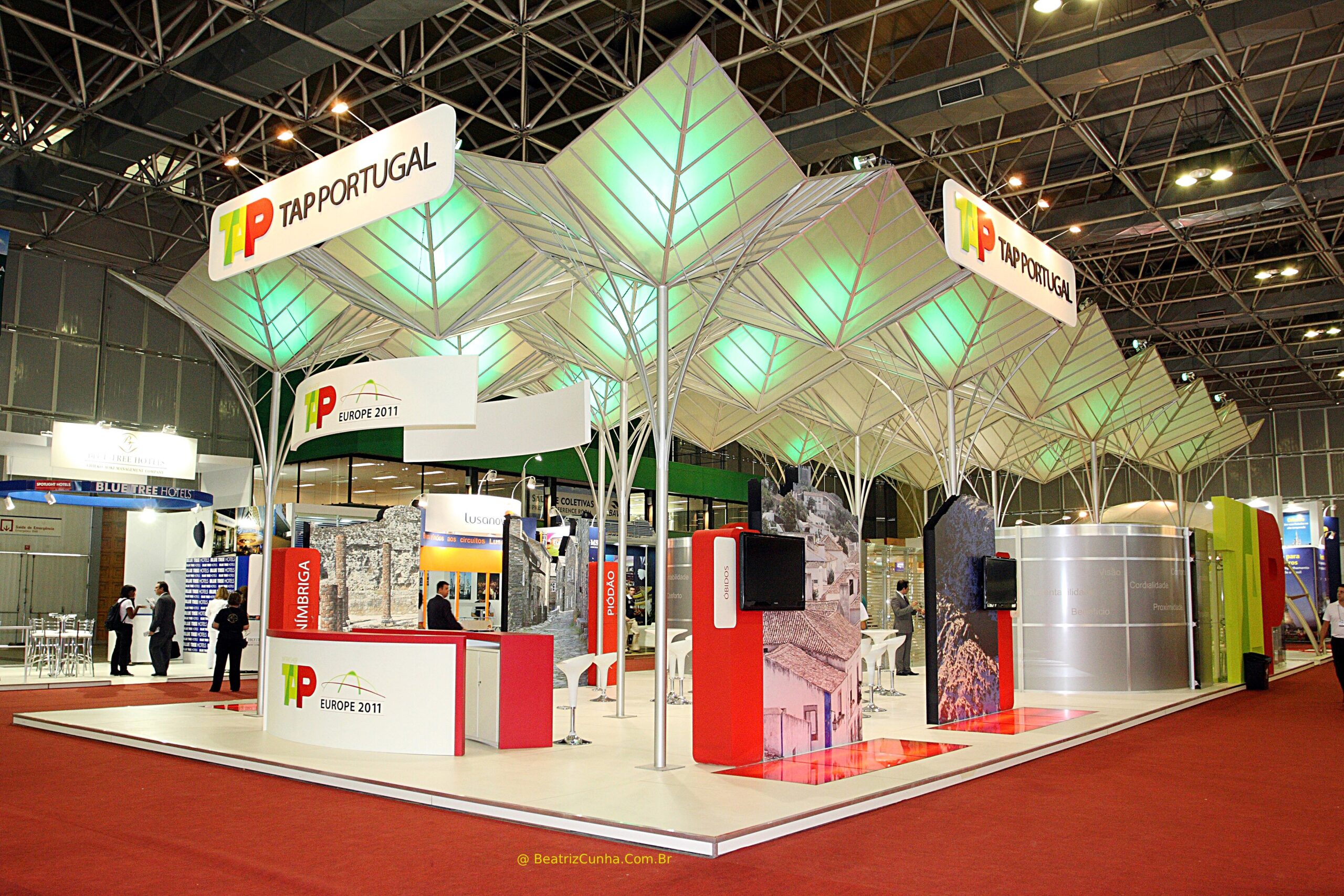 Evento Corporativo. Evento Social. Cobertura Fotográfica. Fotografia. Rio de Janeiro. RJ. RioCentro. Exposições. Congresso. Feira. ABAV. Feira de Turismo. TAP Portugal. Estande TAP Portugal.