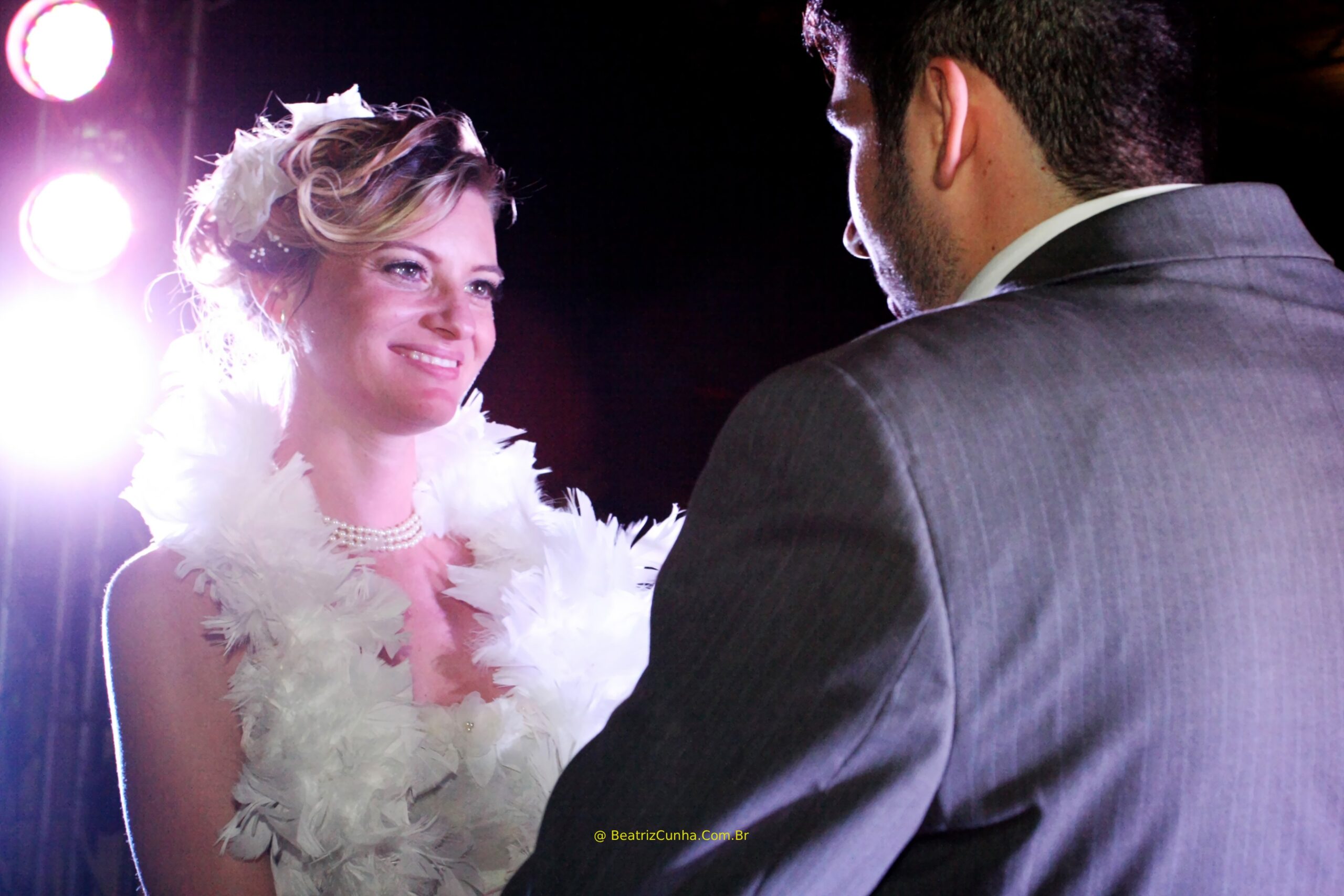 Evento Social. Casamento. Cobertura Fotográfica. Fotografia. Noiva. Noivo. Noivos. Cerimônia Religiosa. Festa.